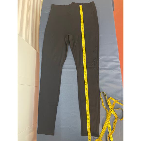 Fabletics Black Leggings Ankle Length XL - Picture 6 of 9